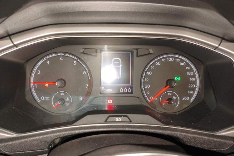 Used Volkswagen T-ROC 2018 230TSI DSG Two-Wheel Drive Advanced Version China V Standard
