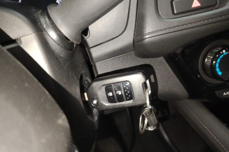 Used Honda Vezel 2020 1.5L CVT Pioneer Edition
