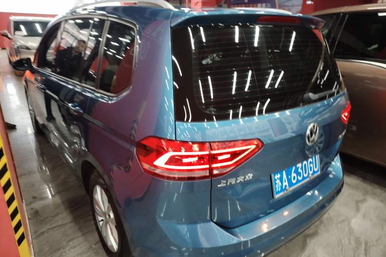 Used Volkswagen Touran 2018 Volkswagen Touran L 280TSI DSG Comfort Edition 7 Seats China VI Standard