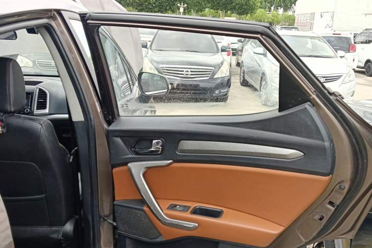 Used  Refine S3 2014 1.5L CVT Luxury Smart Model
