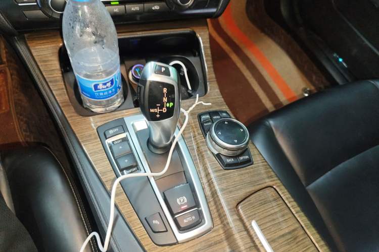 Used BMW 5 Series 2014 525Li Fashion Design Package
