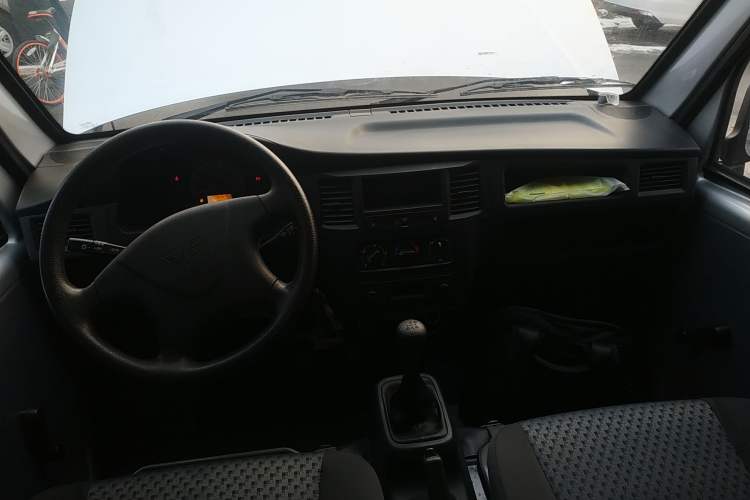 Used Wuling Zhiguang 2023 1.5L Practical Version 5/7 Seats
