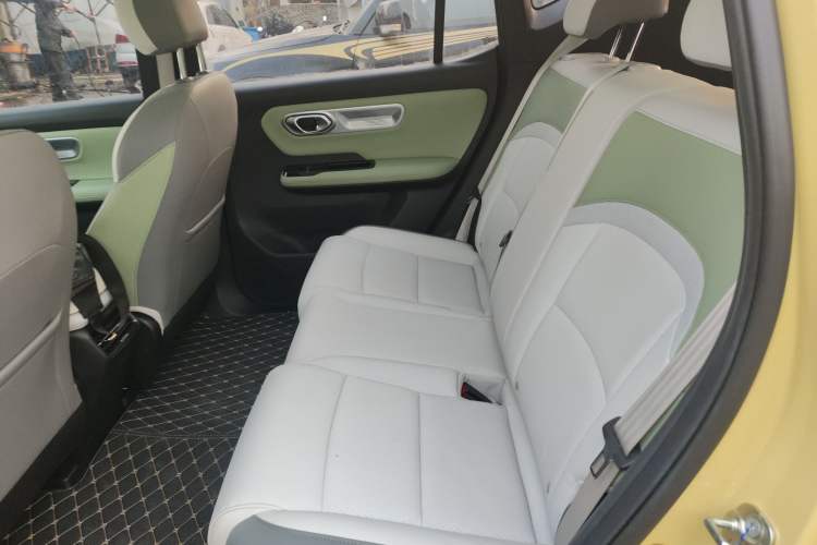 Used AION Y 2022 Plus 70 Smart Edition