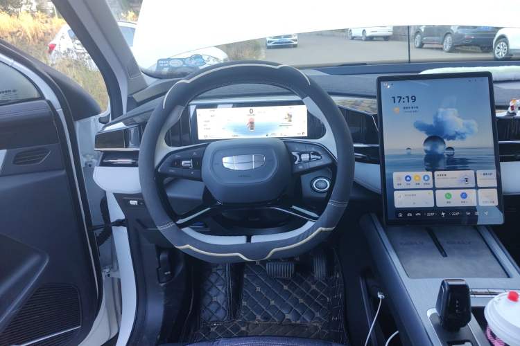 Used Geely Auto FX11 2024 1.5TD DCT Prestige Edition