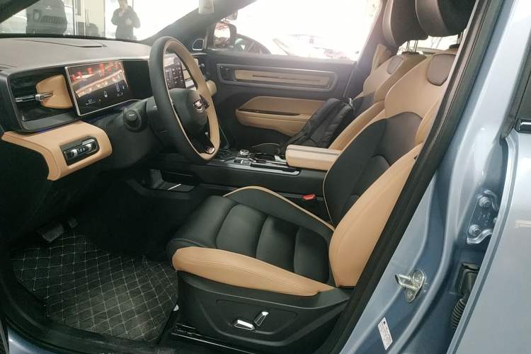 Used Geely Auto icon 2023 1.5TD Chocolate Luxe Edition