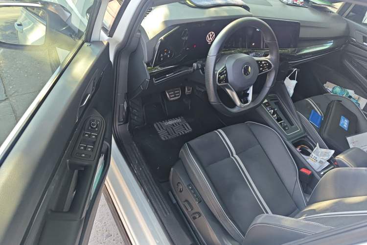 Used Volkswagen Golf 2021 280TSI DSG R-Line
