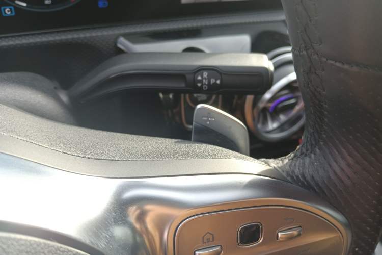 Used Mercedes-Benz A-Class 2022 Revised Version A 200 L Sport Sedan Fashionable Style
