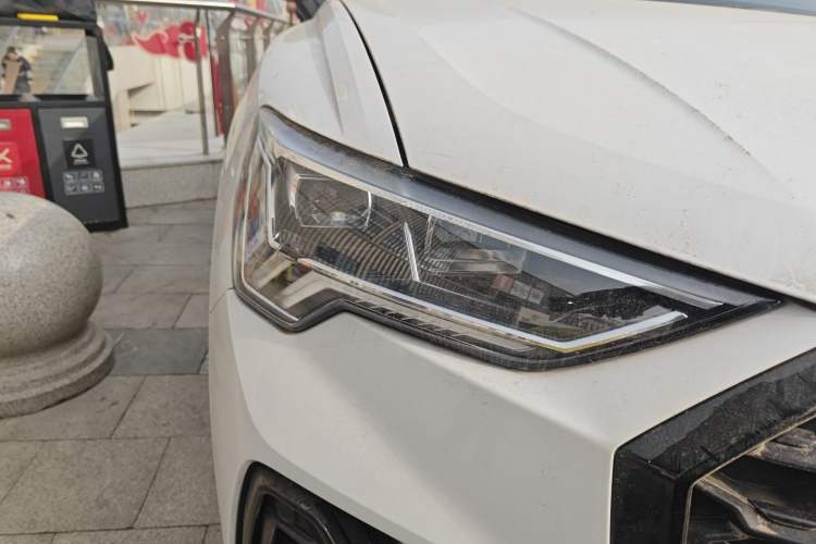 Used Audi Q3 2022 40 TFSI Fashion Dynamic Model