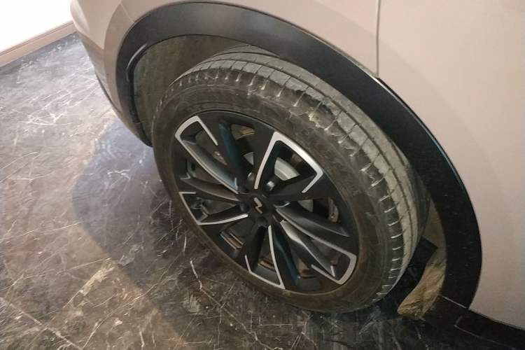 Used ONVO L60 2024 60 kWh Rear-Drive Version