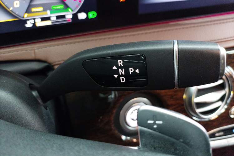 Used Mercedes-Benz S-Class 2019 S 320 L
