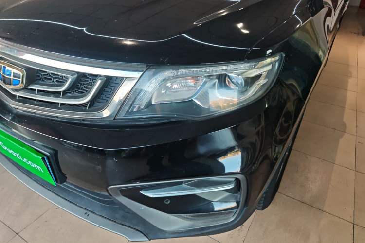 Used Geely Auto Emgrand X7 Sport 2018 1.8TD Automatic Two-Wheel Drive Smart 4G Connected Version
