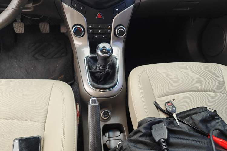 Used Chevrolet Cruze 2015 1.5L Classic SE MT
