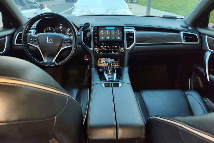 Used Honda UR-V 2017 240TURBO Two-Wheel Drive Classic Edition China V
