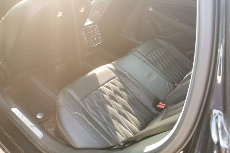 Used Volkswagen Passat New Energy 2020 430 PHEV Hybrid Luxury Edition China VI Standard
