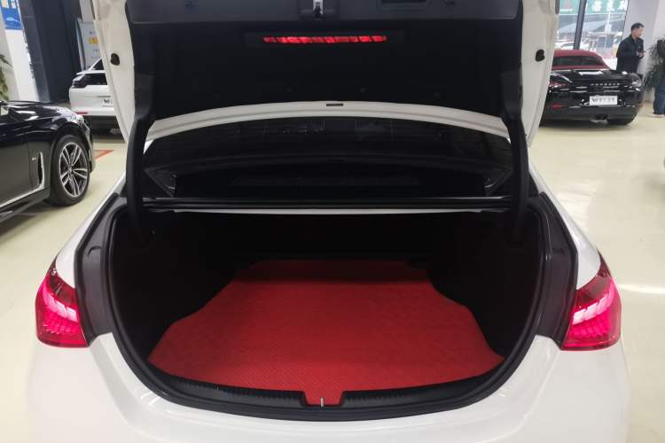 Used Mercedes-Benz C-Class 2022 C 200 L Sport Edition
