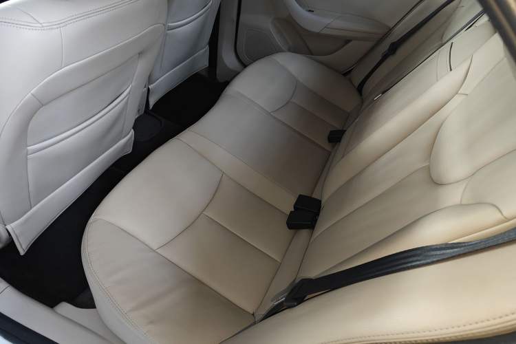 Used Roewe 360 2015 1.5L Automatic Luxury Edition
