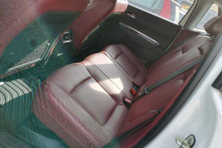 Used Peugeot 3008 2016 1.6THP Automatic Classic Edition
