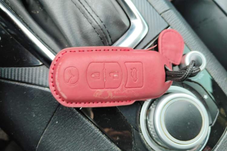 Used Mazda Mazda 3 Axela 2014 Sedan 1.5L Automatic Comfort Model