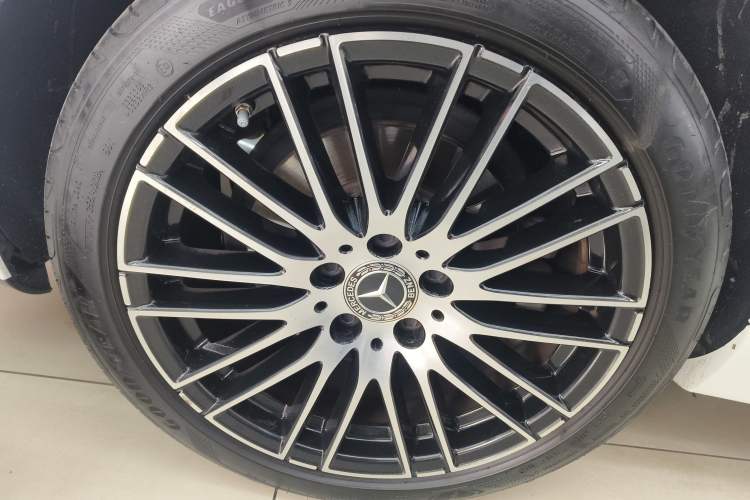 Used Mercedes-Benz C-Class 2024 Second Facelift C 260 L Sport Edition
