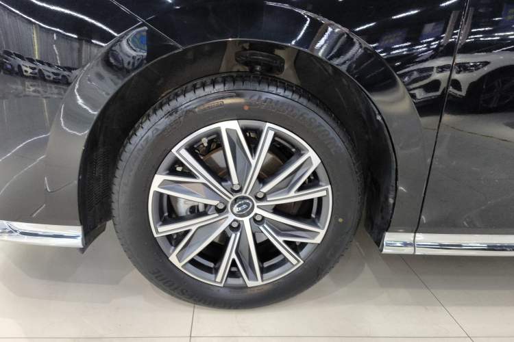 Used GAC Trumpchi M8 2024 Master Series 400T Prestige Edition
