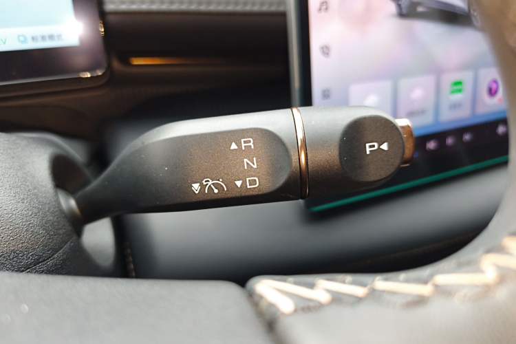 Used Baojun Enjoy 2025 Plug-in Hybrid 140km Luxury Edition
