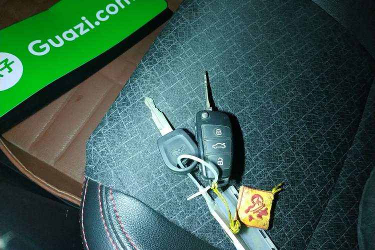 Used Cowin C3R 2015 1.5L Manual Gold Diamond Edition