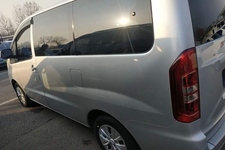 Used  M3 2023 1.8L 7/8-Seater Comfort Edition