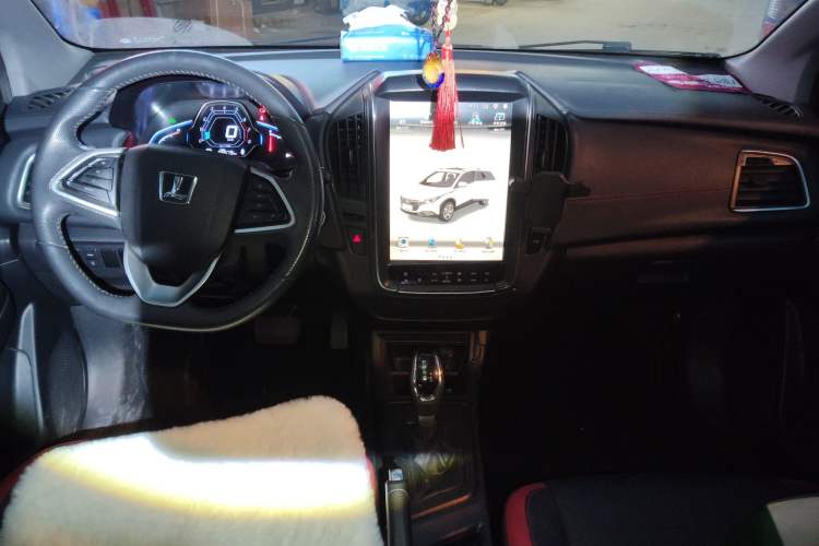 Used Luxgen U5 SUV 2017 1.6L CVT Jazz Edition
