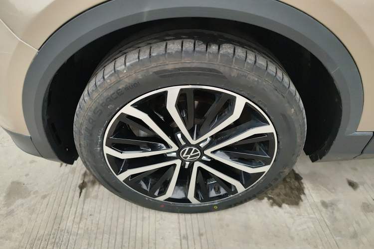 Used Volkswagen T-ROC 2021 280TSI DSG Two-Wheel Drive Comfort Connect Edition