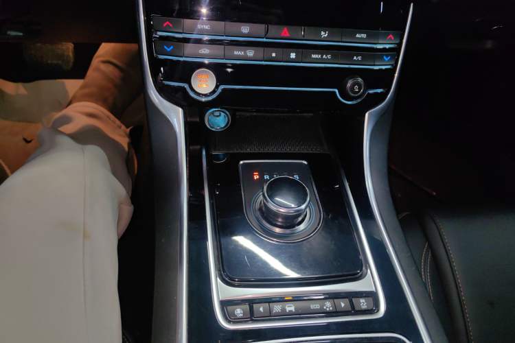 Used Jaguar XEL 2018 2.0T 200 PS Luxury Edition