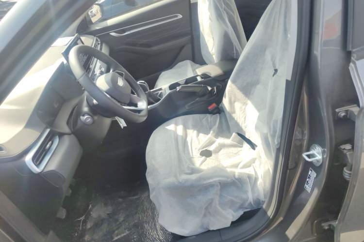 Used Geely Auto Emgrand 2026 Model 4th Generation 4 Millionth Anniversary Edition 1.5L Manual Overdrive Edition
