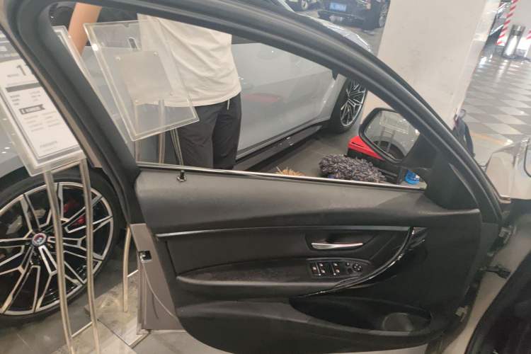 Used BMW 3 Series 2018 320Li Fashion Model
