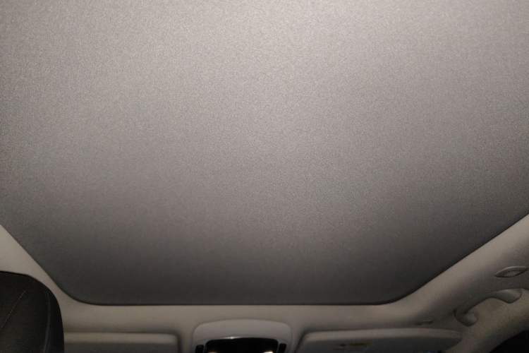 Used  Commander 2018 2.0T Two-Wheel Drive Enjoyment Version China VI Emission Standard