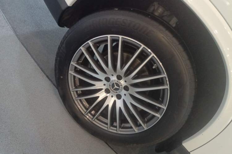 Used Mercedes-Benz GLC 2024 Refreshed GLC 300 L 4MATIC Dynamic Version 5 Seats