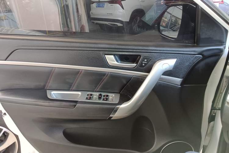 Used Haval M6 2019 1.5T Manual Two-Wheel Drive Elite Version China V Standard
