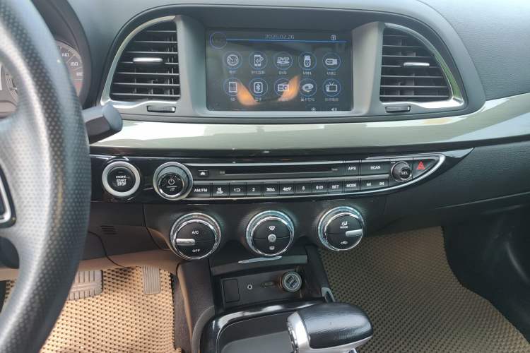 Used GAC Trumpchi GA6 2016 235T DCT Elite Edition
