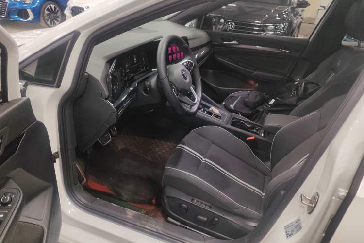 Used Volkswagen Golf 2021 280TSI DSG R-Line
