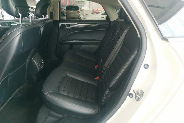 Used Ford Mondeo 2017 EcoBoost 180 Stylish Model
