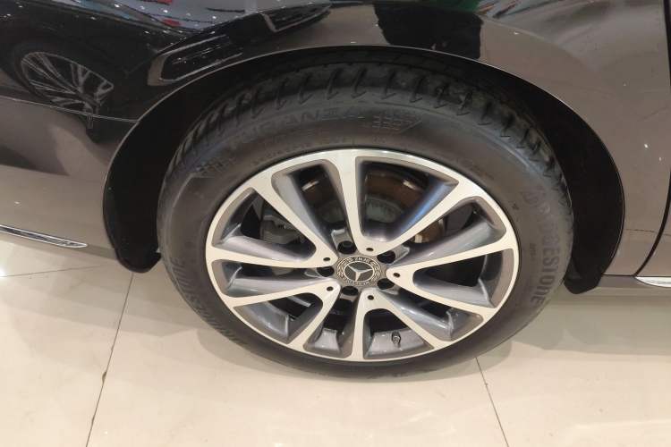 Used Mercedes-Benz E-Class 2019 E 260 L
