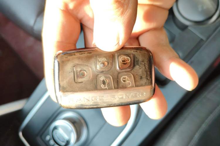 Used Land Rover Discovery Sport 2016 2.0T SE
