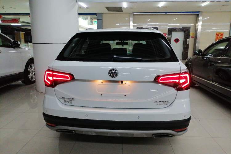 Used Volkswagen C-TREK 2018 230TSI DSG Comfort Model