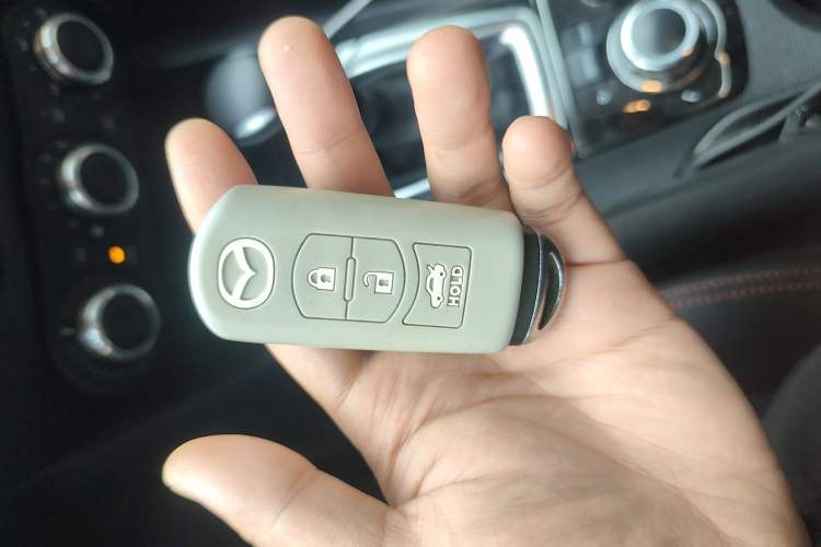 Used Mazda Mazda 3 Axela 2016 Sedan 1.5L Automatic Comfort Model