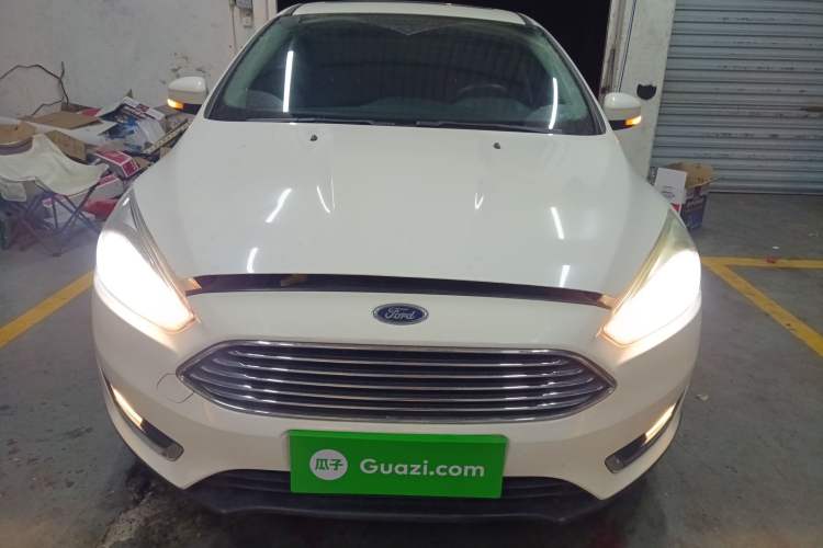 Used Ford Focus 2017 Sedan EcoBoost 125 Automatic Supreme Style SmartDrive Edition
