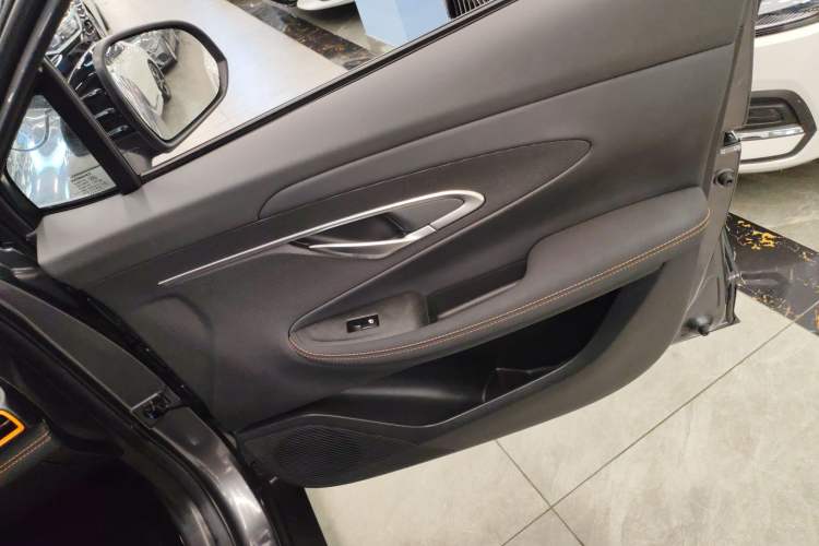 Used Changan UNI-T 2022 2.0T Prestige Version
