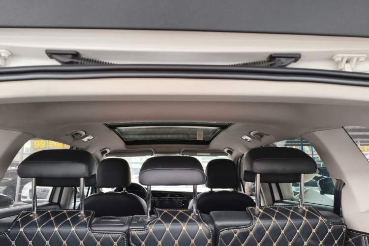 Used Volkswagen Tiguan L 2018 330TSI Automatic Two-Wheel Drive Luxury Edition
