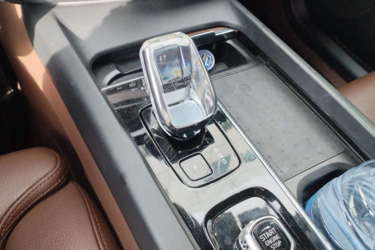 Used Volvo XC60 2023 B5 4x4 Smart Luxury Edition