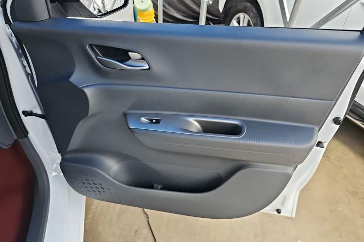 Used Wuling Hongguang New Energy 2025 Extended-Range Hybrid 50KM Comfort Version
