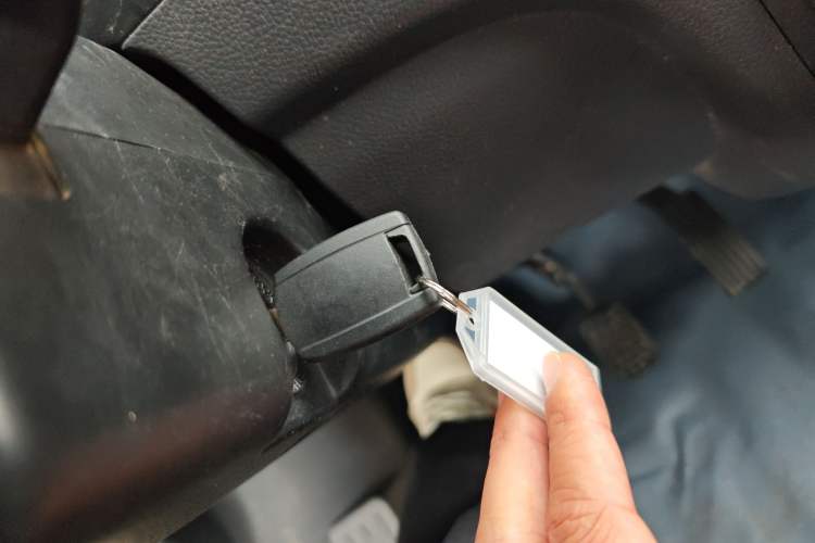 Used Wuling Zhiguang 2015 1.2L S Practical Model LSI