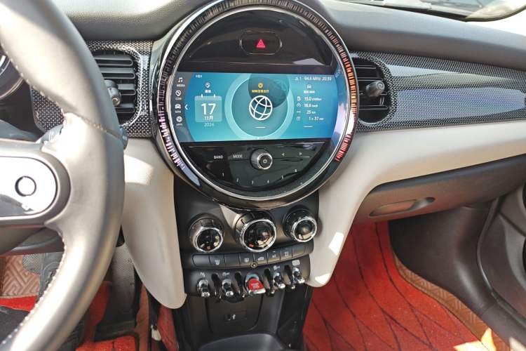 Used  MINI 2022 1.5T COOPER Artist Five-Door Edition
