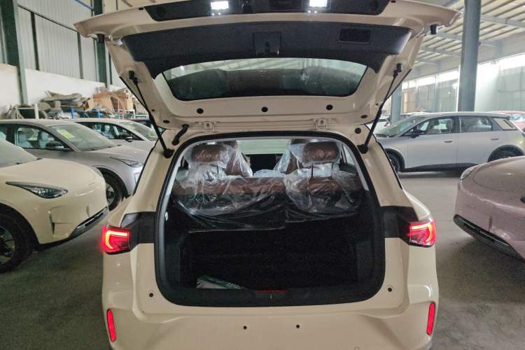 Used Wuling Bingo S 2025 Model 325km Deluxe Edition